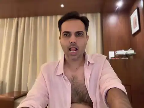 Snapshot of immog727 chatting on 10-12-25, 05:12 immog727 online show from 10-12-25, 05:12