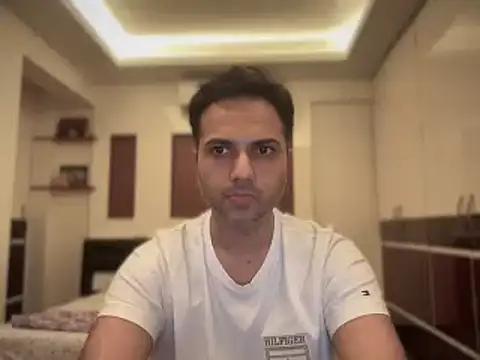 Snapshot of immog727 chatting on 10-24-25, 06:15 immog727 online show from 10-24-25, 06:15