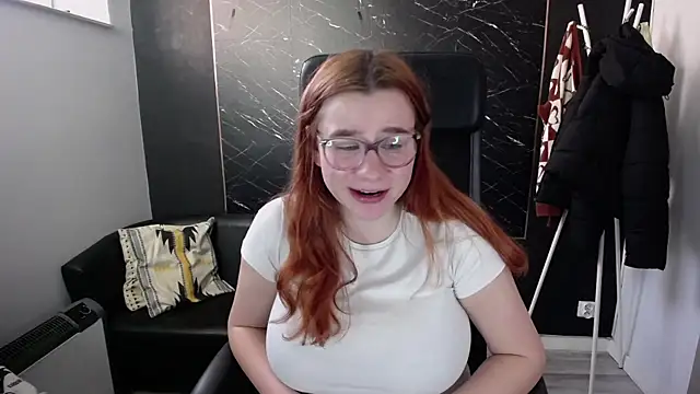 littleviki7 online show from 12-31-24, 11:20