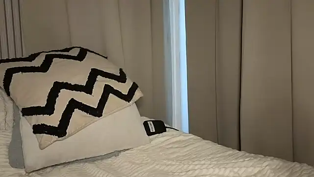 Sweetninaaa online show from 10-29-25, 11:34