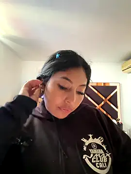 emmyjhonson07 online show from 12-02-25, 02:56