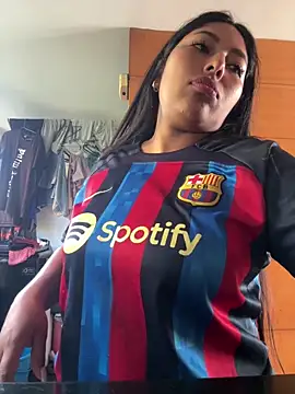 emmyjhonson07 online show from 12-18-25, 02:01