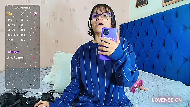 Snapshot of shybutdirtygirrll chatting on 12-07-24, 12:24 shybutdirtygirrll online show from 12-07-24, 12:24