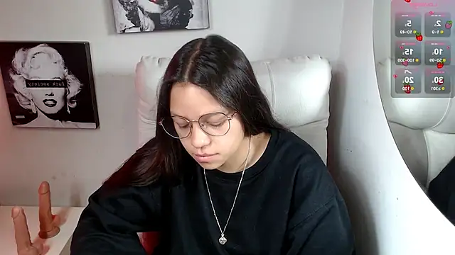 SamanthaRoldaan online show from 11-13-25, 03:55