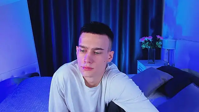 Snapshot of Kevin_Kesi chatting on 01-31-25, 02:28 Kevin Kesi online show from 01-31-25, 02:28