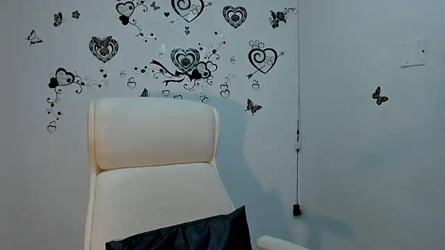 Linisprincehot69 online show from 11-01-25, 05:31