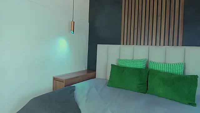 Snapshot of eva_daemon chatting on 01-19-26, 11:47 eva daemon online show from 01-19-26, 11:47