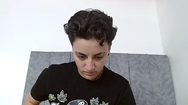 linda 33 online show from 11-09-25, 02:59