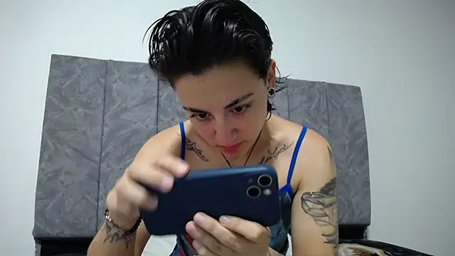 linda 33 online show from 01-08-26, 07:49