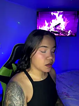 leila 22 online show from 11-09-25, 07:17