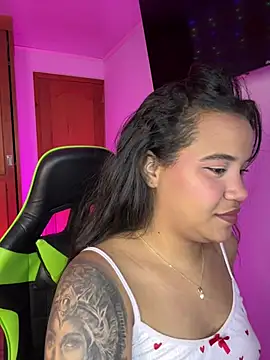 leila 22 online show from 01-14-26, 06:52