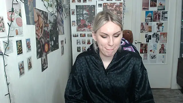 CapriScorpion online show from 12-18-24, 08:42