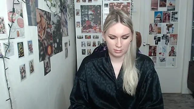 CapriScorpion online show from 12-18-24, 03:44