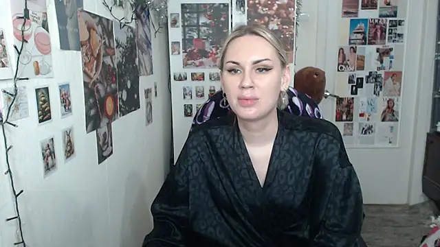 CapriScorpion online show from 12-23-24, 12:41