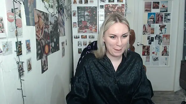 CapriScorpion online show from 12-25-24, 04:22