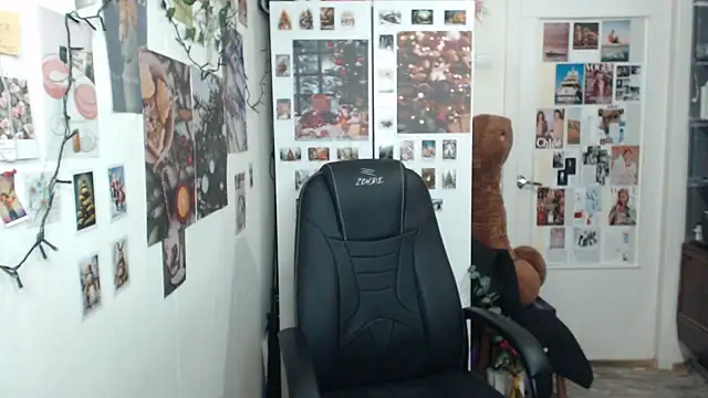 CapriScorpion online show from 01-24-25, 04:39