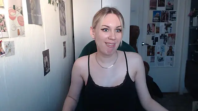 CapriScorpion online show from 02-07-25, 01:43