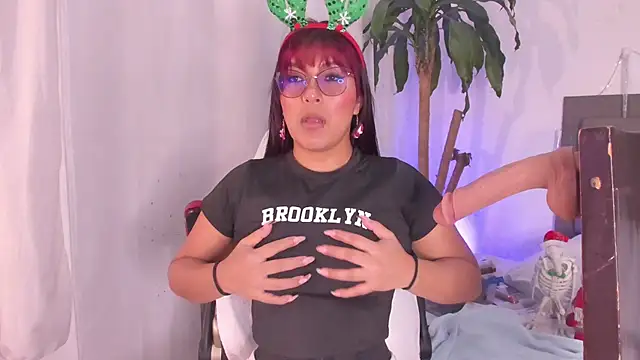 evelynjohnsoon online show from 12-11-24, 02:00