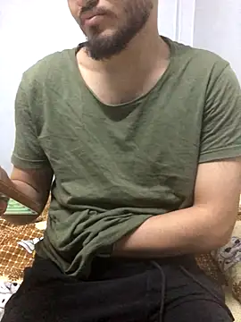 Snapshot of Arabian-B chatting on 10-16-25, 12:11 Arabian-B online show from 10-16-25, 12:11