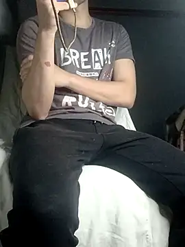 Snapshot of Arabian-B chatting on 12-01-25, 08:36 Arabian-B online show from 12-01-25, 08:36