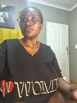 Bustygoddess32 online show from 12-31-24, 11:28