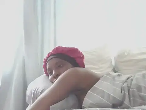 Snapshot of Sexxybella27 chatting on 01-19-26, 02:21 Sexxybella27 online show from 01-19-26, 02:21