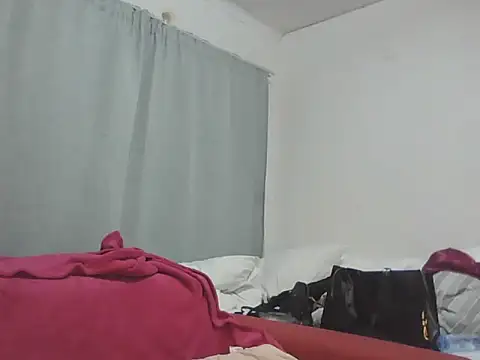 Snapshot of Sexxybella27 chatting on 02-11-26, 06:46 Sexxybella27 online show from 02-11-26, 06:46