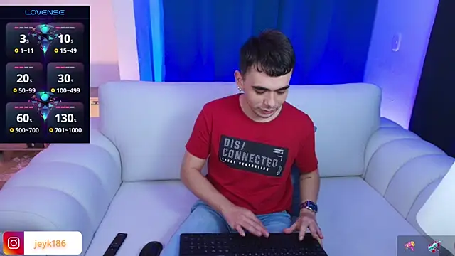 Snapshot of Jey_keler1 chatting on 10-18-25, 12:24 Jey keler1 online show from 10-18-25, 12:24