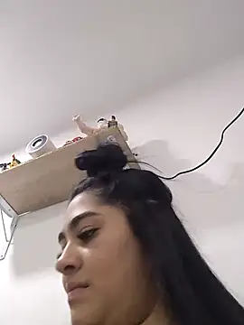 Snapshot of Charlotte_cutee18 chatting on 10-20-25, 12:00 Charlotte cutee18 online show from 10-20-25, 12:00