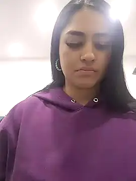 Snapshot of Charlotte_cutee18 chatting on 10-29-25, 05:20 Charlotte cutee18 online show from 10-29-25, 05:20