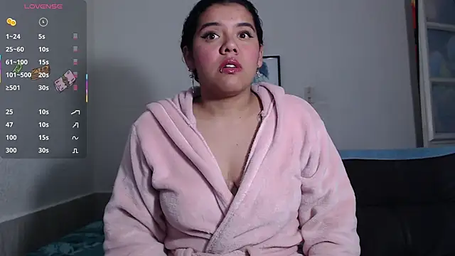 Snapshot of agata_22 chatting on 11-18-25, 03:23 agata 22 online show from 11-18-25, 03:23