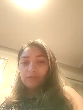 Snapshot of claudia chatting on 01-29-25, 10:43 claudia online show from 01-29-25, 10:43