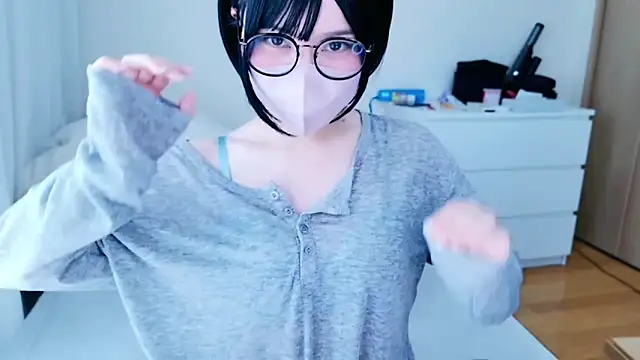 Snapshot of _HIKARU_ chatting on 03-10-25, 12:07 HIKARU online show from 03-10-25, 12:07