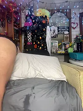 TrenaAnne online show from 09-21-25, 07:26