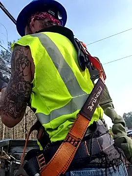 Snapshot of cdressupdiva chatting on 01-08-26, 02:41 cdressupdiva online show from 01-08-26, 02:41