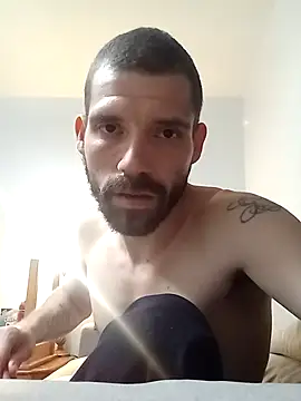 Snapshot of RuleMasterX chatting on 11-09-25, 02:32 RuleMasterX online show from 11-09-25, 02:32