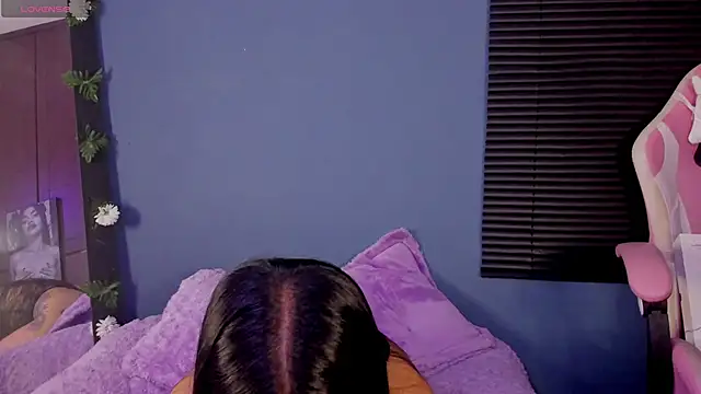 Alaia Asuka online show from 12-13-24, 12:31