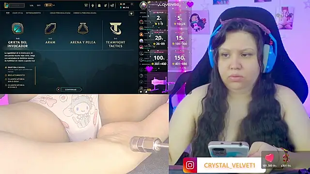 crystal7u7 online show from 10-25-25, 08:36