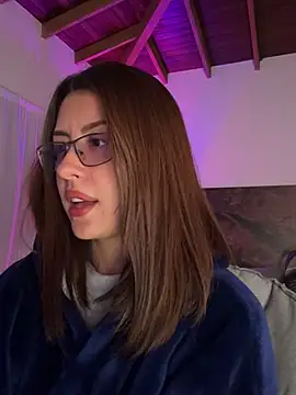 EmaSaenz online show from 03-03-25, 08:00