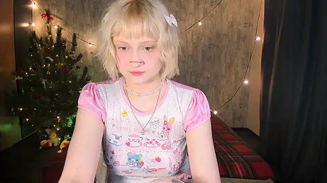 MariaMango online show from 12-21-25, 02:51