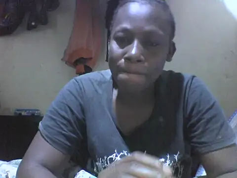 Queen lady online show from 10-06-25, 01:58