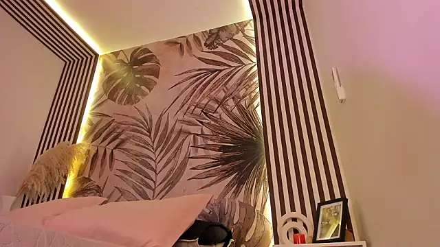 Samaantha-White online show from 02-09-26, 11:36