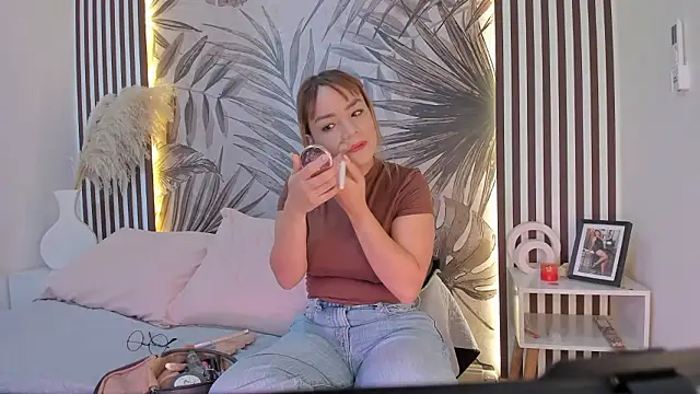 Samaantha-White online show from 02-12-26, 11:38