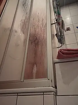 Snapshot of Bennyben8604 chatting on 12-14-24, 08:51 Bennyben8604 online show from 12-14-24, 08:51