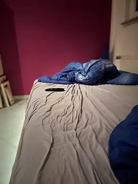 Snapshot of Bennyben8604 chatting on 02-11-25, 09:35 Bennyben8604 online show from 02-11-25, 09:35