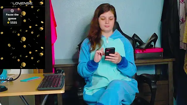 TreeJeanne online show from 11-01-25, 03:08