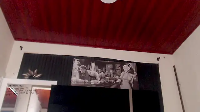 Snapshot of Demyraii chatting on 02-21-25, 04:48 Demyraii online show from 02-21-25, 04:48