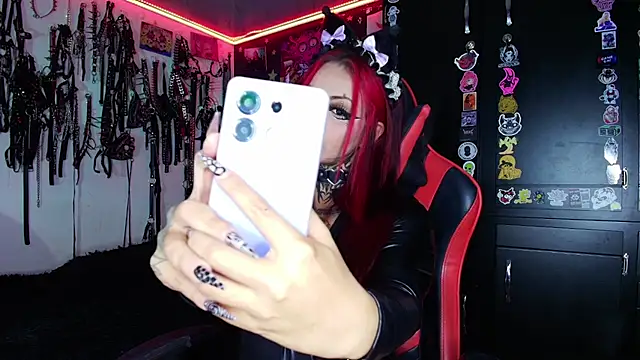 Snapshot of jannaink_ chatting on 11-05-25, 11:27 jannaink online show from 11-05-25, 11:27