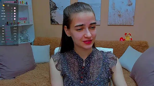 Snapshot of AstoriyaNight chatting on 02-09-25, 01:56 AstoriyaNight online show from 02-09-25, 01:56