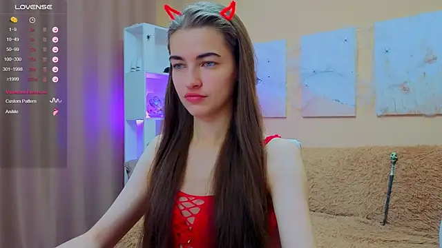 Snapshot of AstoriyaNight chatting on 10-31-25, 04:13 AstoriyaNight online show from 10-31-25, 04:13